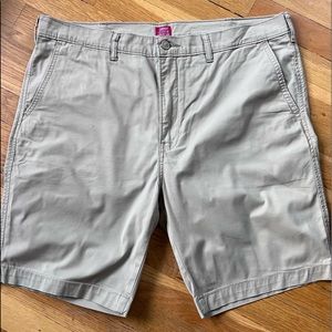 Men’s Levi’s Khaki Chinos Shorts